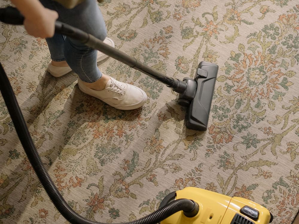 Weekly or Every 15 Days: How Often Should Your Home Be Cleaned?